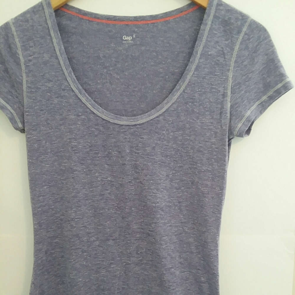 Gap Size S vintage light purple tee